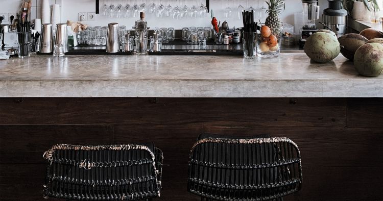 Restaurant Theke Design mit nachhaltigen Materialien