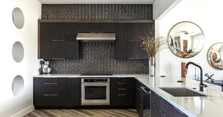 Schwarze Küchen sind edel